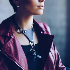 Sexy Woman Leather Neck Choker Strap