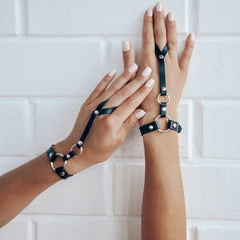 Women Sexy Leather Harness Garter Cute